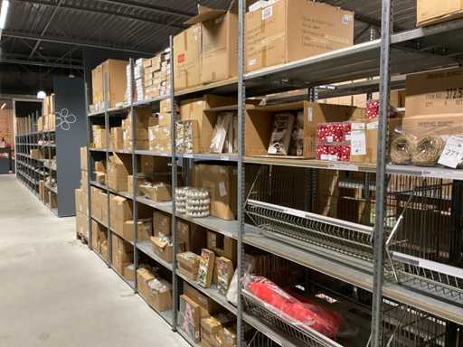 Lotto di materiali decorativi