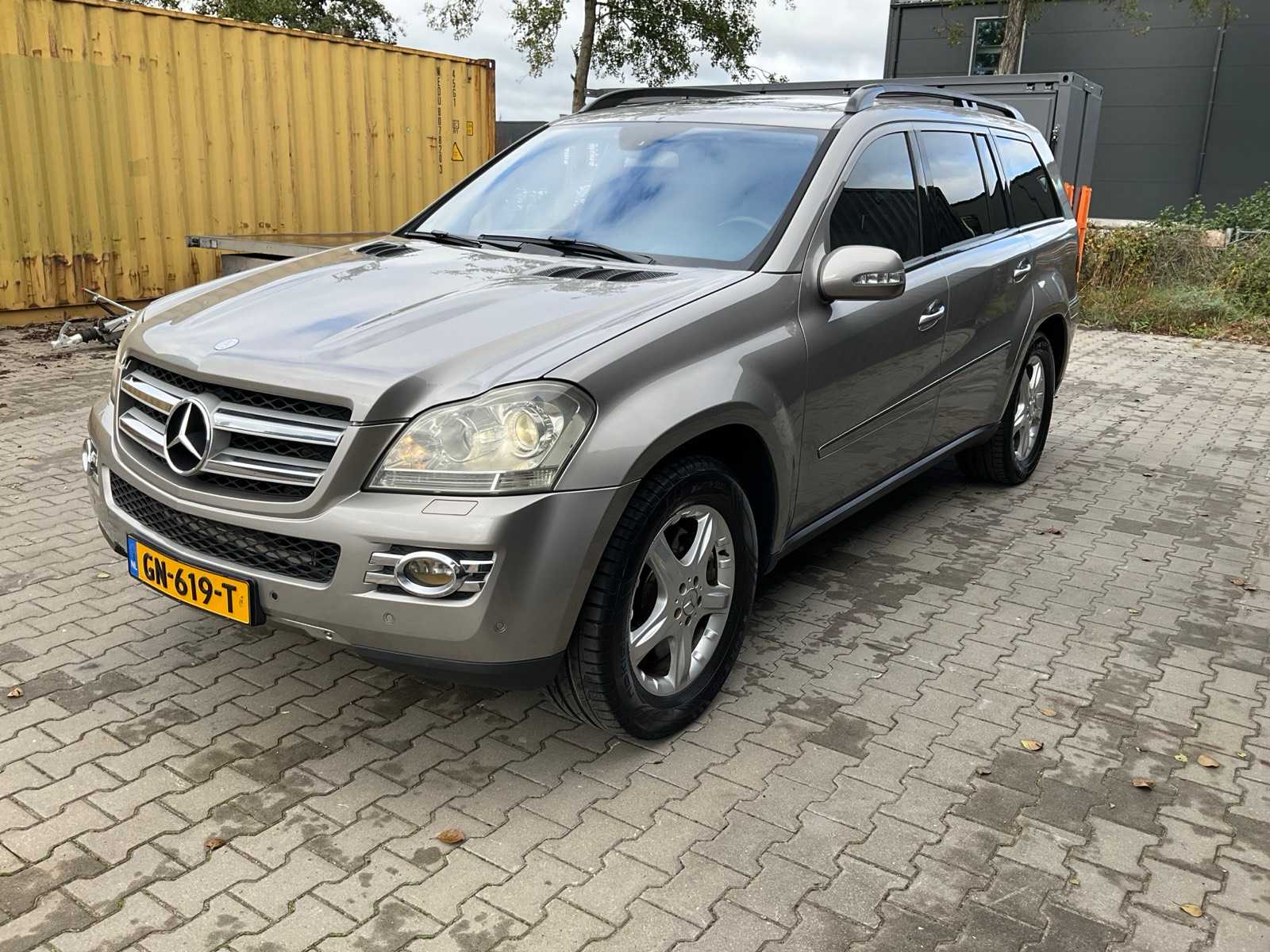 Mercedes-Benz GL450 V8 4-Matic (Youngtimer)