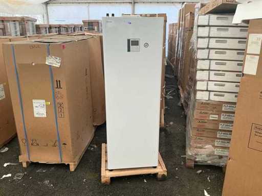 Toshiba HWT-1102S21MM6W-E Heat Pumps (2x)