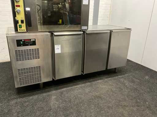 Chłodniczy stół warsztatowy