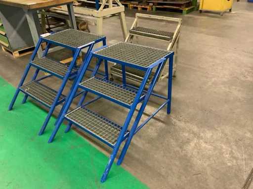 Stalen 3-treeds opstap (3x)
