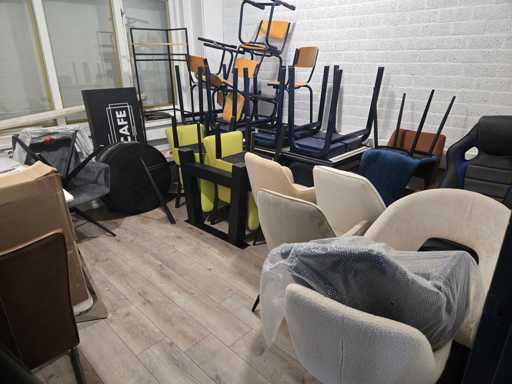 Compleet kamerinventaris opruiming