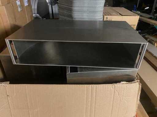 Caja de acero inoxidable (8X)