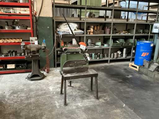 Cesoia a ghigliottina manuale