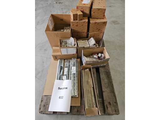 BLUM / HÄFELE Fittings & Pull-Outs