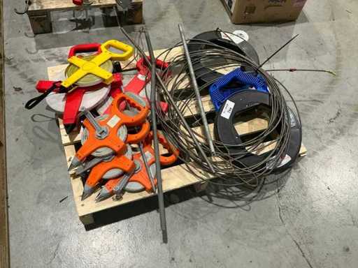 Ressorts d’extension et rubans à mesurer (9x)