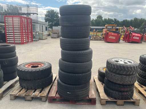 Charge verschiedener Autoreifen (8x)