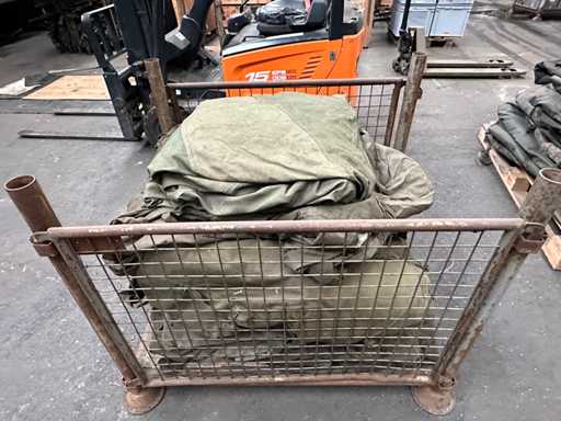 Pânz? cort de petrecere