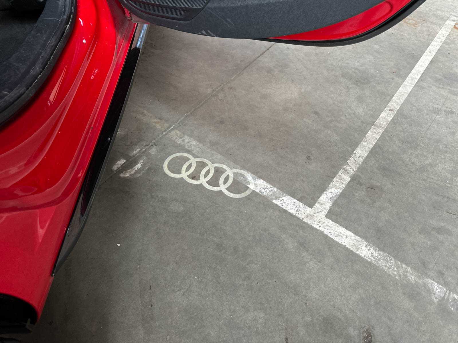 Audi A4 Avant 2.0 T g-tron Design Pro Line Plus 170pk 2018, R-401-VV