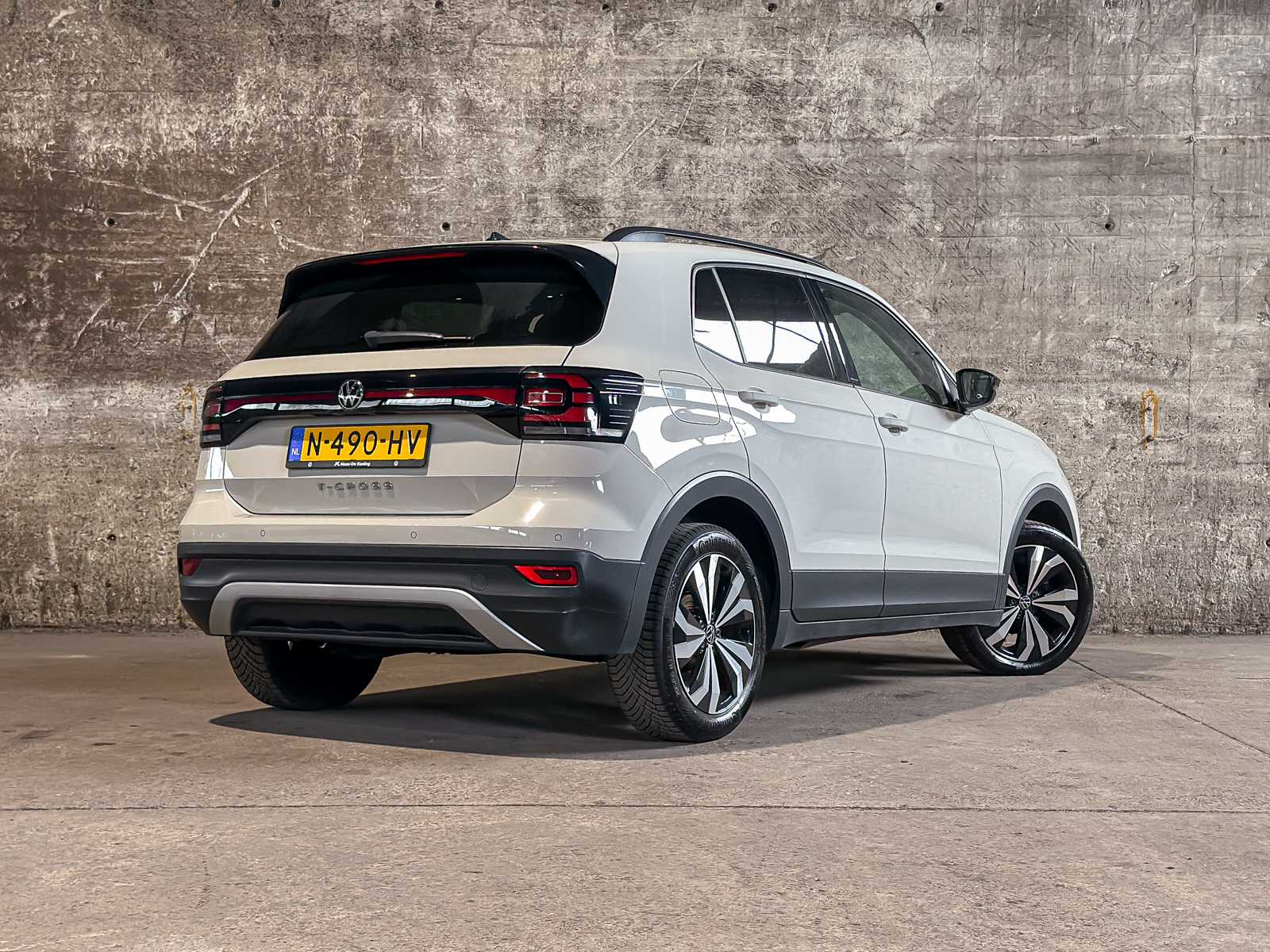 Volkswagen T-Cross 1.0 TSI Life 110pk 2021 (Origineel-NL), N-490-HV