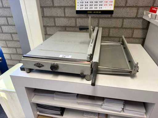 Machine manuelle de découpe de papier IDEAL