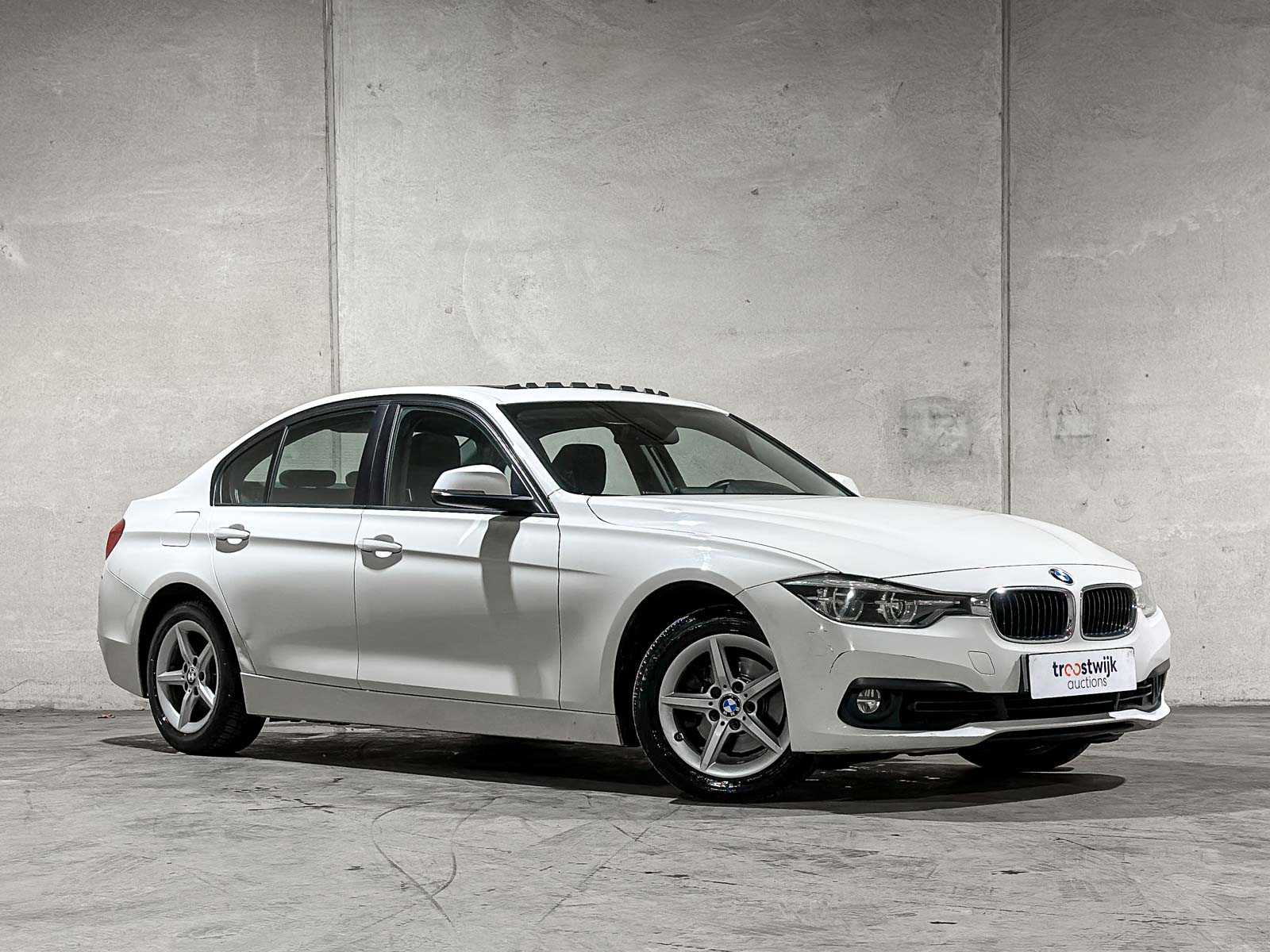 BMW 318i Corporate Lease Executive 3-serie 136pk 2018 (Origineel-NL), SB-204-F