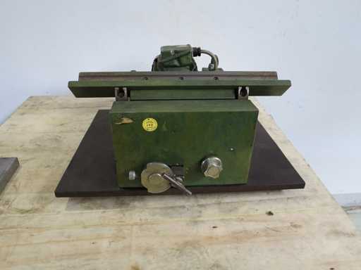 Machine d’ébavurage INCONNUE