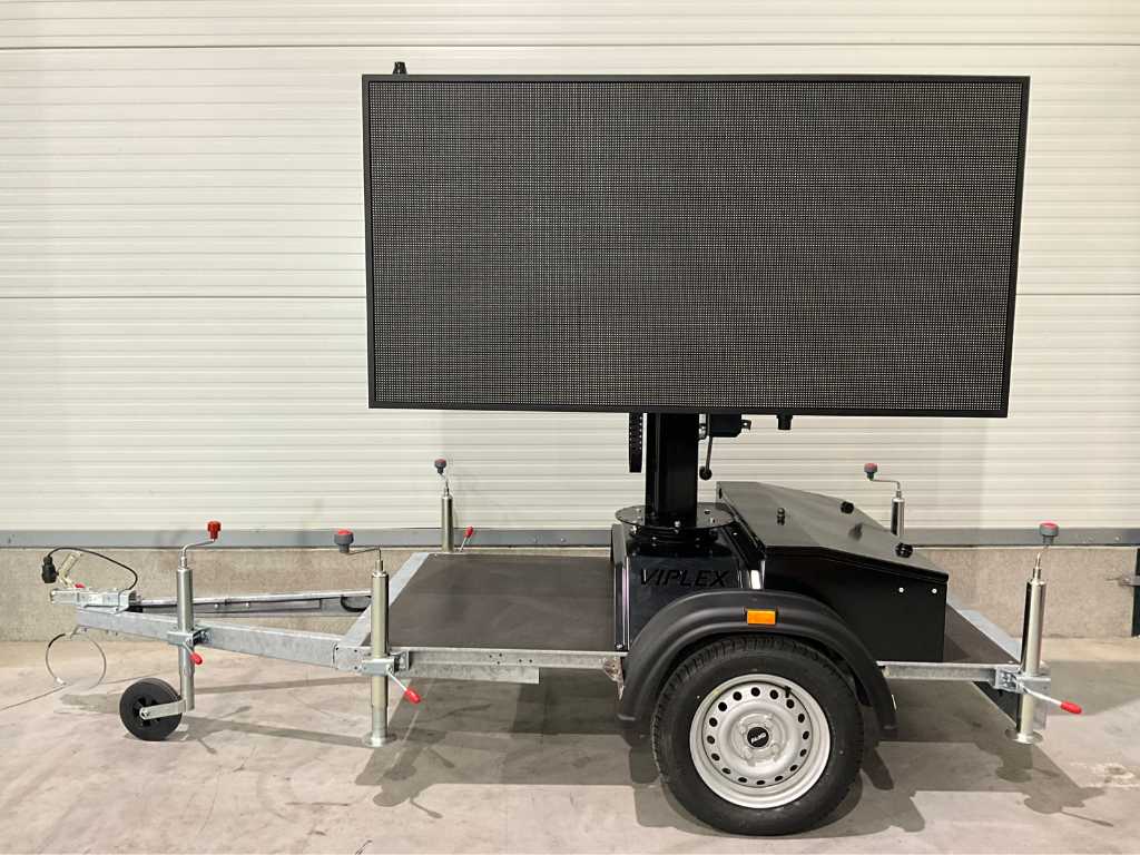 2022 Viplex led text cart on a trailer on battery 220V
