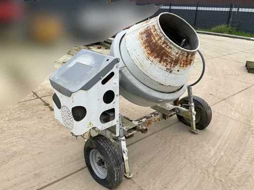 Electric concrete mixer on stand - functional 