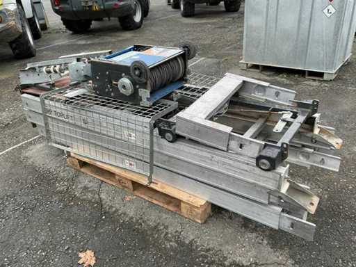 2016 BÖCKER Toplift freight elevator