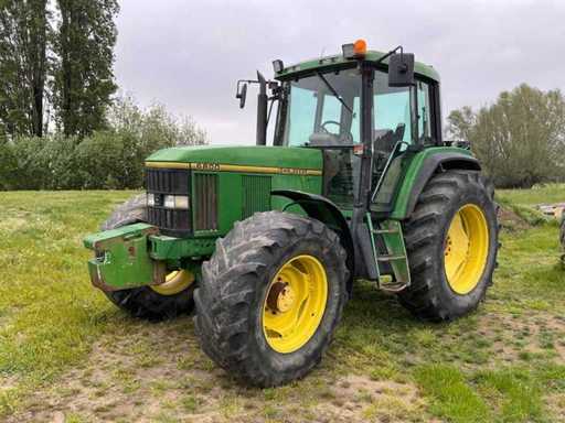 1994 John Deere 6800 Vierwielaangedreven landbouwtractor