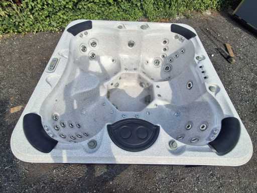 Jacuzzi 6 osobowe i spa na ?wie?ym powietrzu