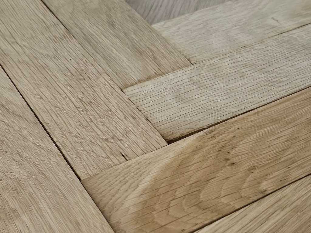 40 m2 Parquet oak solid - 200 x 50 x 16 mm