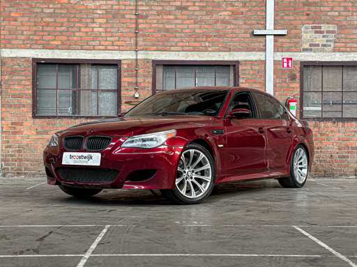BMW M5 5.0 V10 E60 500hp 2006 5 Series