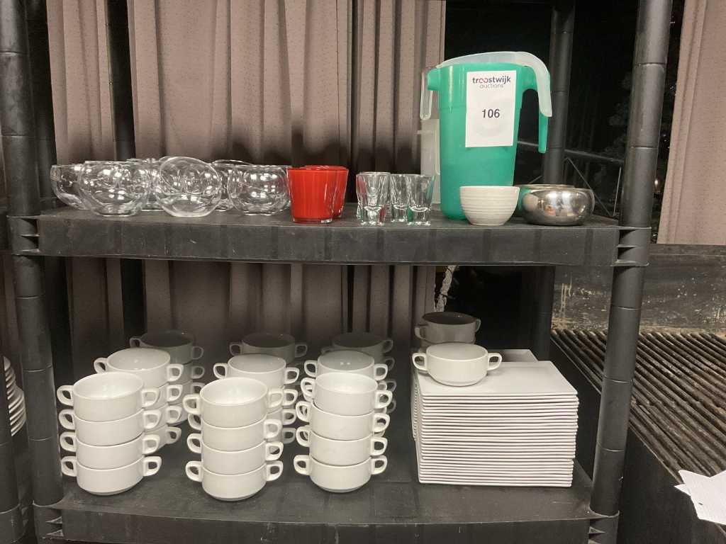 Batch of miscellaneous tableware