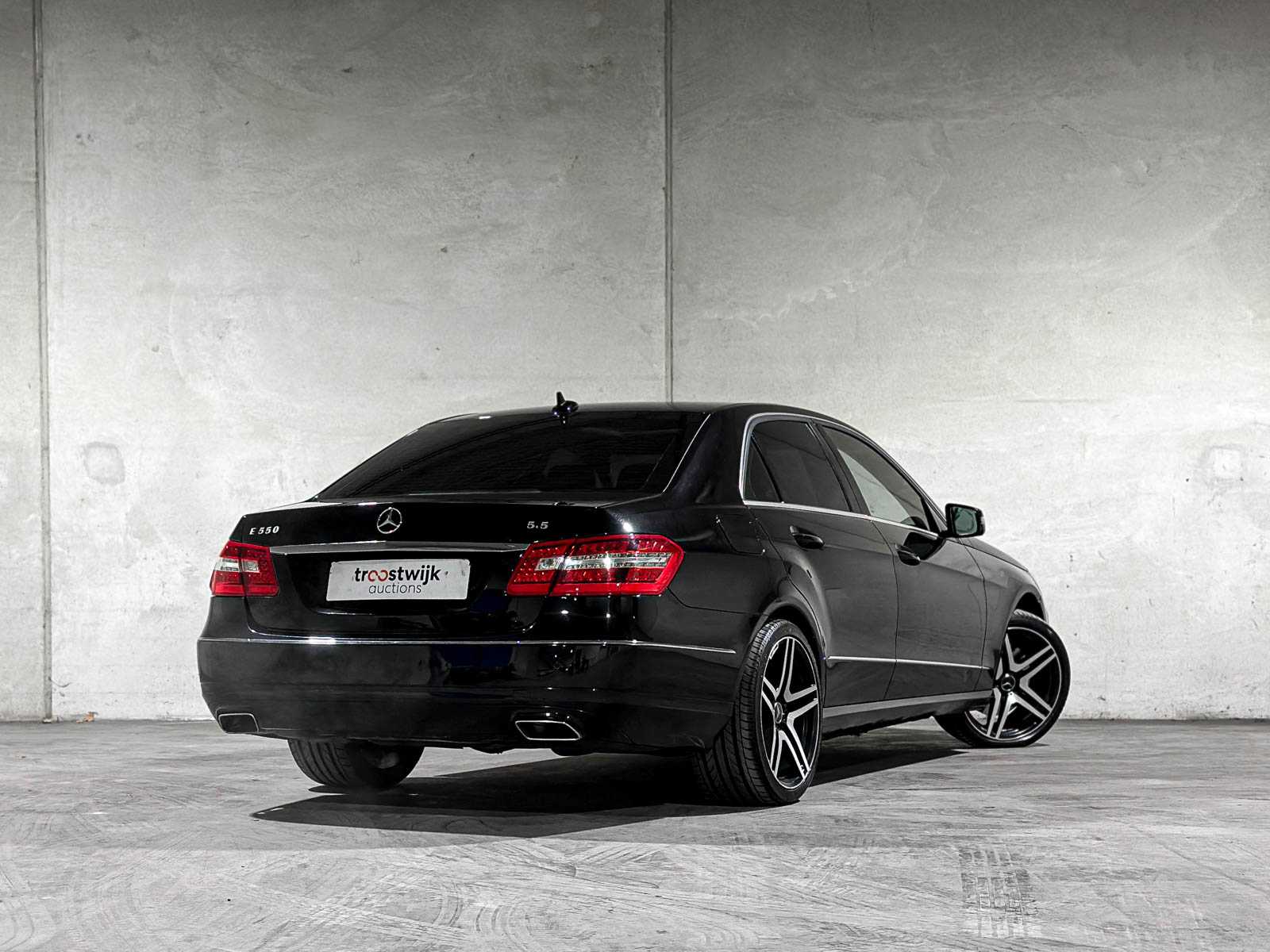 Mercedes-Benz E500 Avantgarde 5.5 V8 387pk 2011 E-Klasse, JKS-29-N