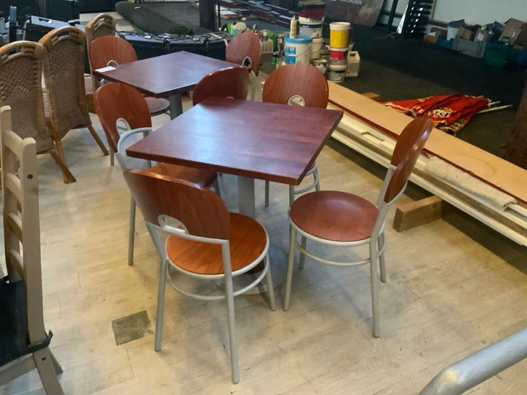 Restauranttafel met stoelen (2x)