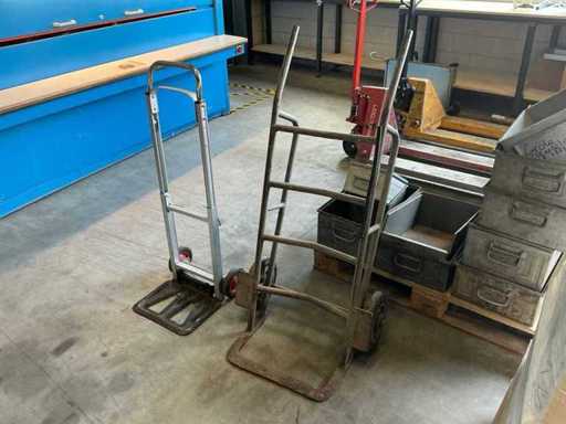 Hand truck (2x)