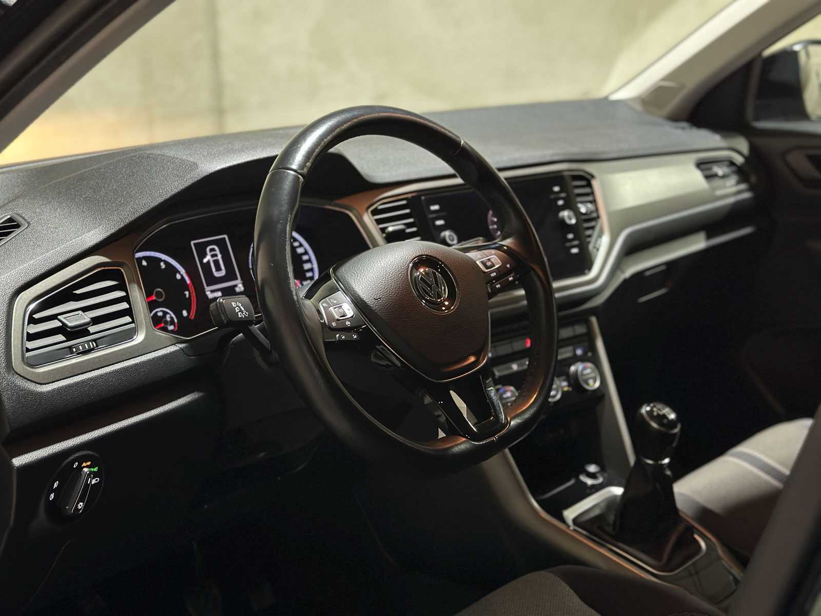 Volkswagen T-Roc 1.0 TSI Style Business 116pk 2020 (Origineel-NL), H-006-NL