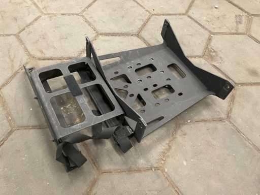 Mounting bracket (19x)
