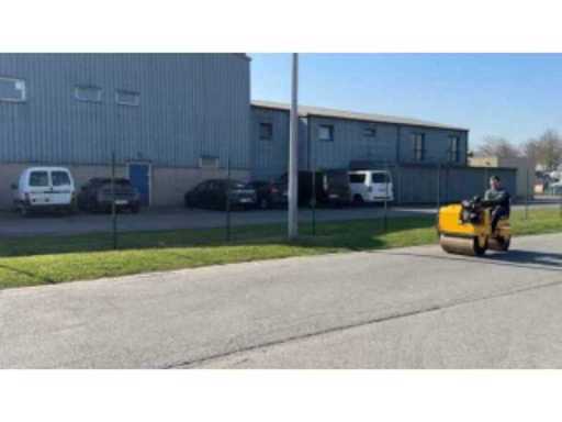 b6d33b44-1552-4f37-93b3-b4f4ce23fd69.mp4