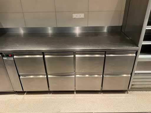 Ake-Ideal - Refrigerated workbench