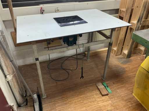 2016 Makita RP 1800 Toupie avec table