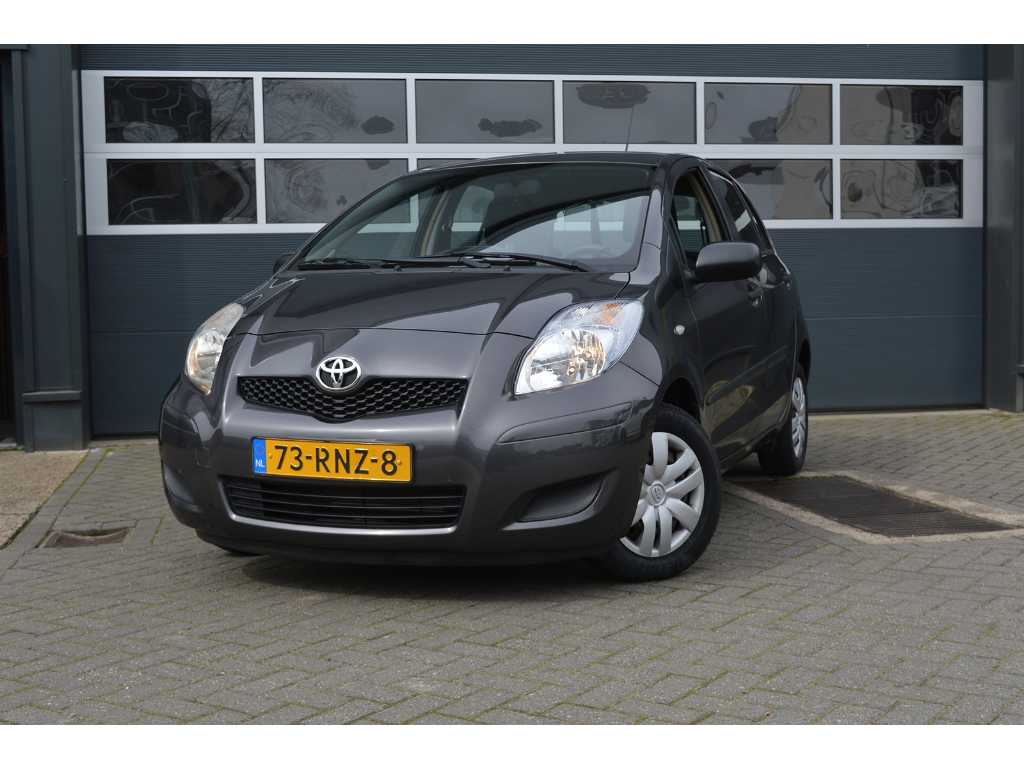 Toyota Yaris 1.0 VVTi Access | Air conditioning |  | Only 21.810km | New tyres and serviced | 