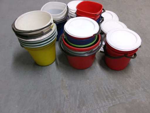 Mélange suédois de seau en plastique, usagé (G2) (20x)