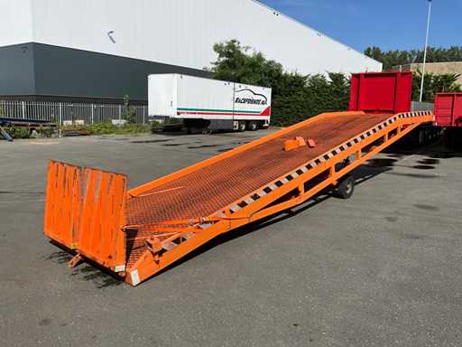 Loading ramp