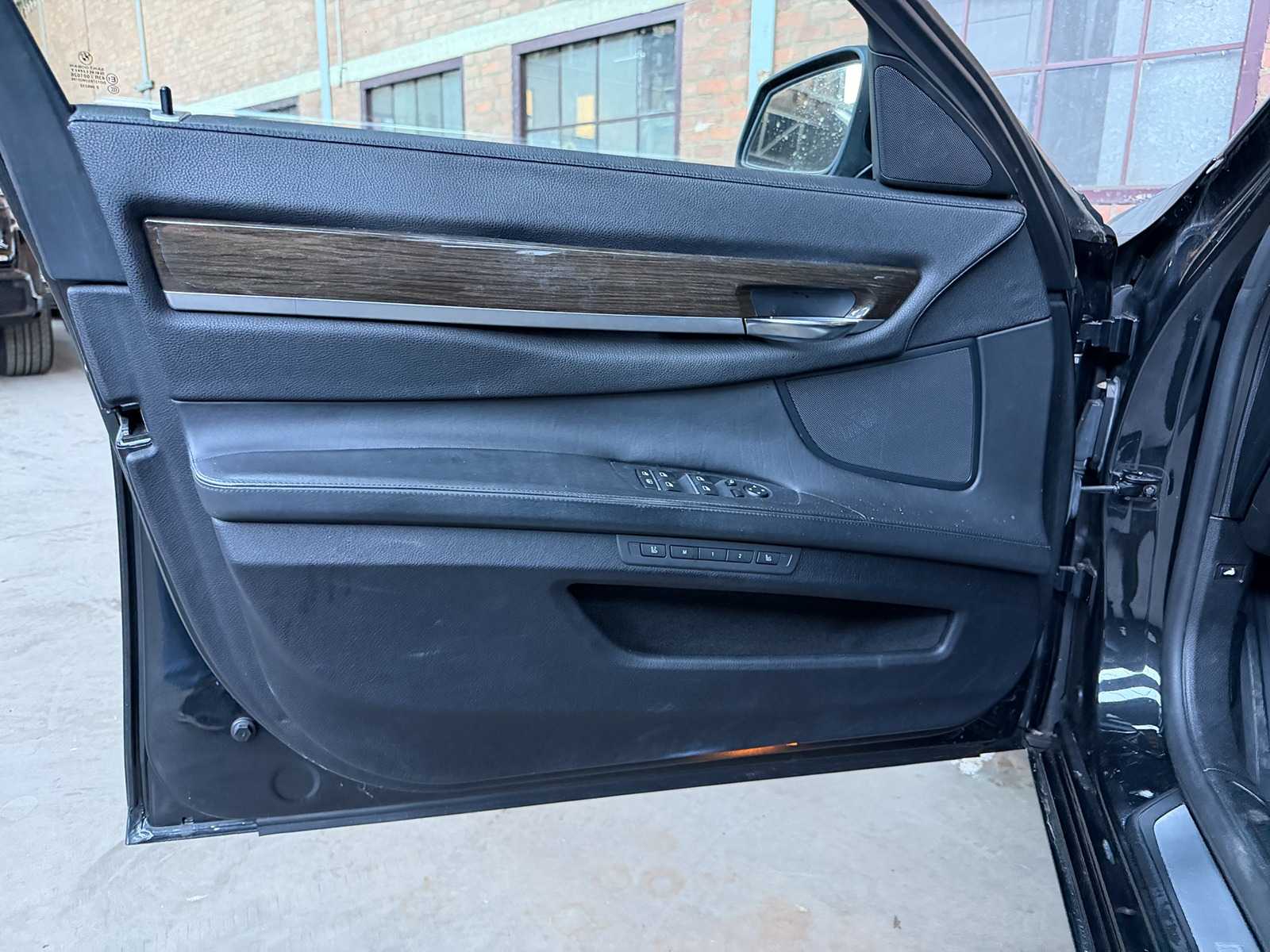 BMW 750Li xDrive 4.4 V8 7-serie 408pk 2012