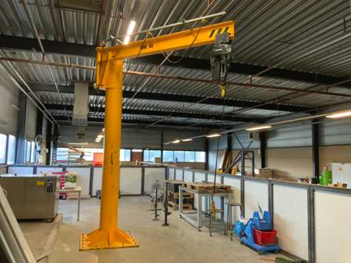 Grue pivotante à colonne Verlinde VFI 1000KG avec palan Eurochain 2021 Verlinde 1000KG