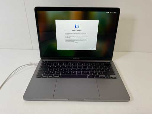 Apple MacBook Pro 13", Core(TM) i5 8ª generazione, 8 GB di RAM, 256 GB NVMe Laptop