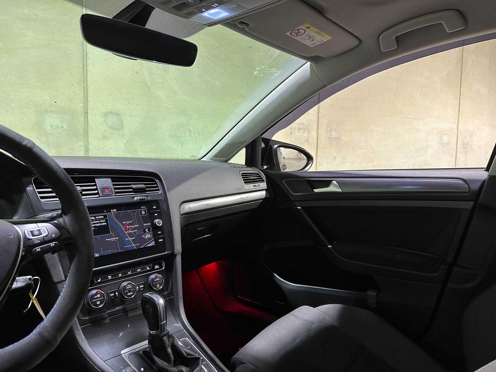 Volkswagen Golf 1.0 TSI Comfortline Business 110pk 2018 (Origineel-NL), RX-771-L