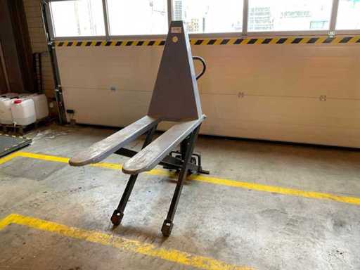 Platformă cu furculiță hidraulică Promat 2008