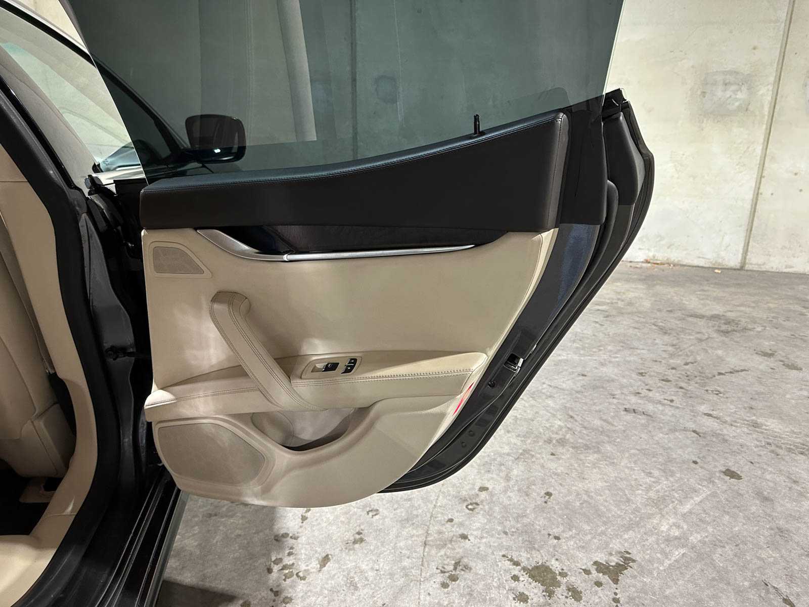 Maserati Ghibli 3.0 V6 330pk 2014 (Origineel-NL), 7-XBS-64