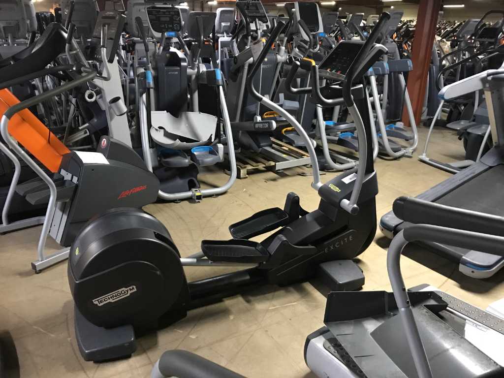 Technogym excite synchro online 500