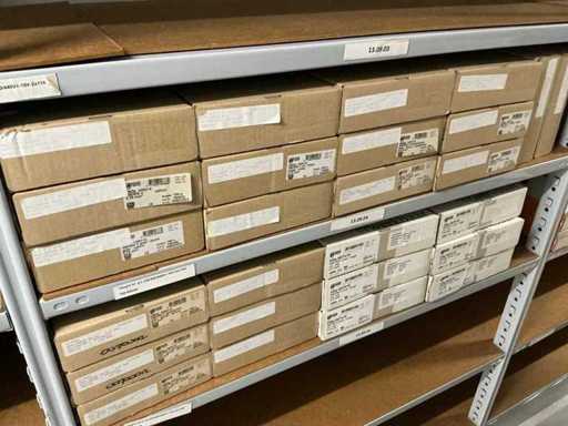 Lot de diverse fire de instalare Donne (26x)