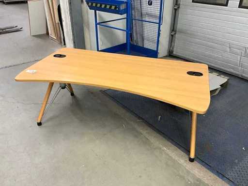 Scrivania per mobili in piano, replica in faggio, altezza regolabile di 180 cm in buone condizioni