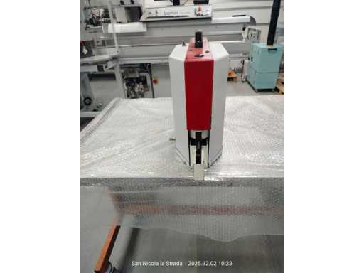 WDT - UP/42P - Press for bare cable lugs