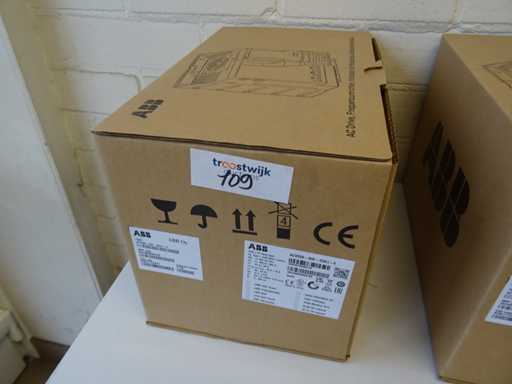 ABB - ACS355-03E-23A1-4 - Frequenzwandler