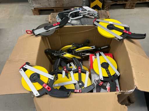 Meetlinten zo goed als nieuw (19x)