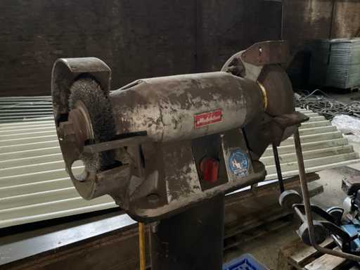 Niedopasowana VEB DS 200/2 Podwójna maszyna do szlachowania kamieni pieszo