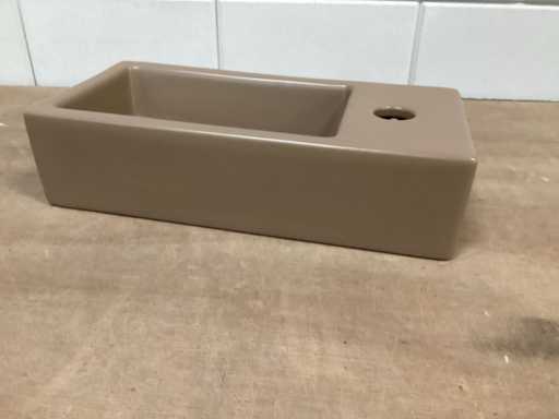 Różnica zlewu 38x19 cm, ceramika, brązowa